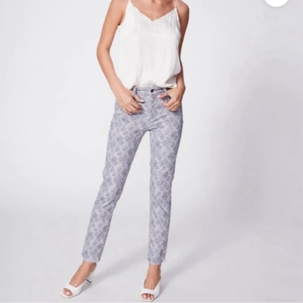 Paige Hoxton Slim Periscope Viper Jeans